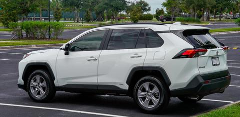 Toyota RAV4 Hybrid 2025