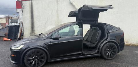 Tesla Model X 2022