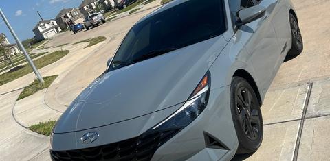 Hyundai Elantra 2022