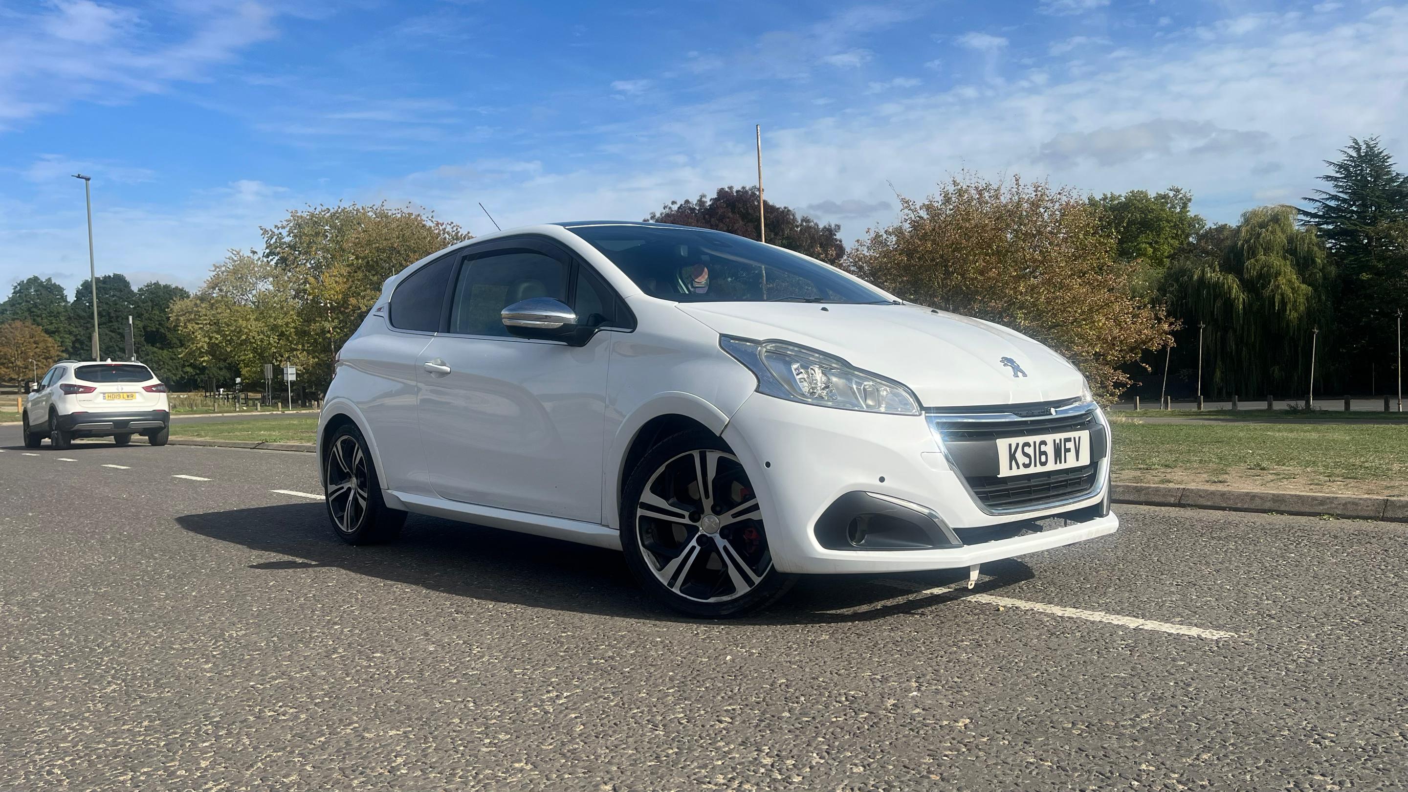 Peugeot 208 2016 in London