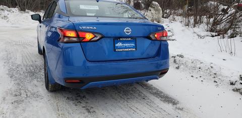 Nissan Versa 2021