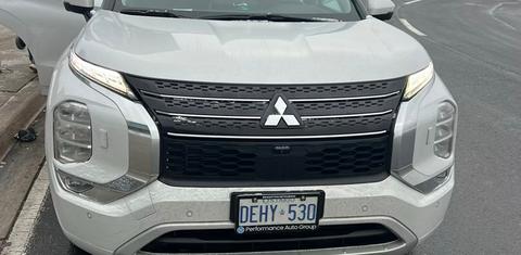 Mitsubishi Outlander 2023