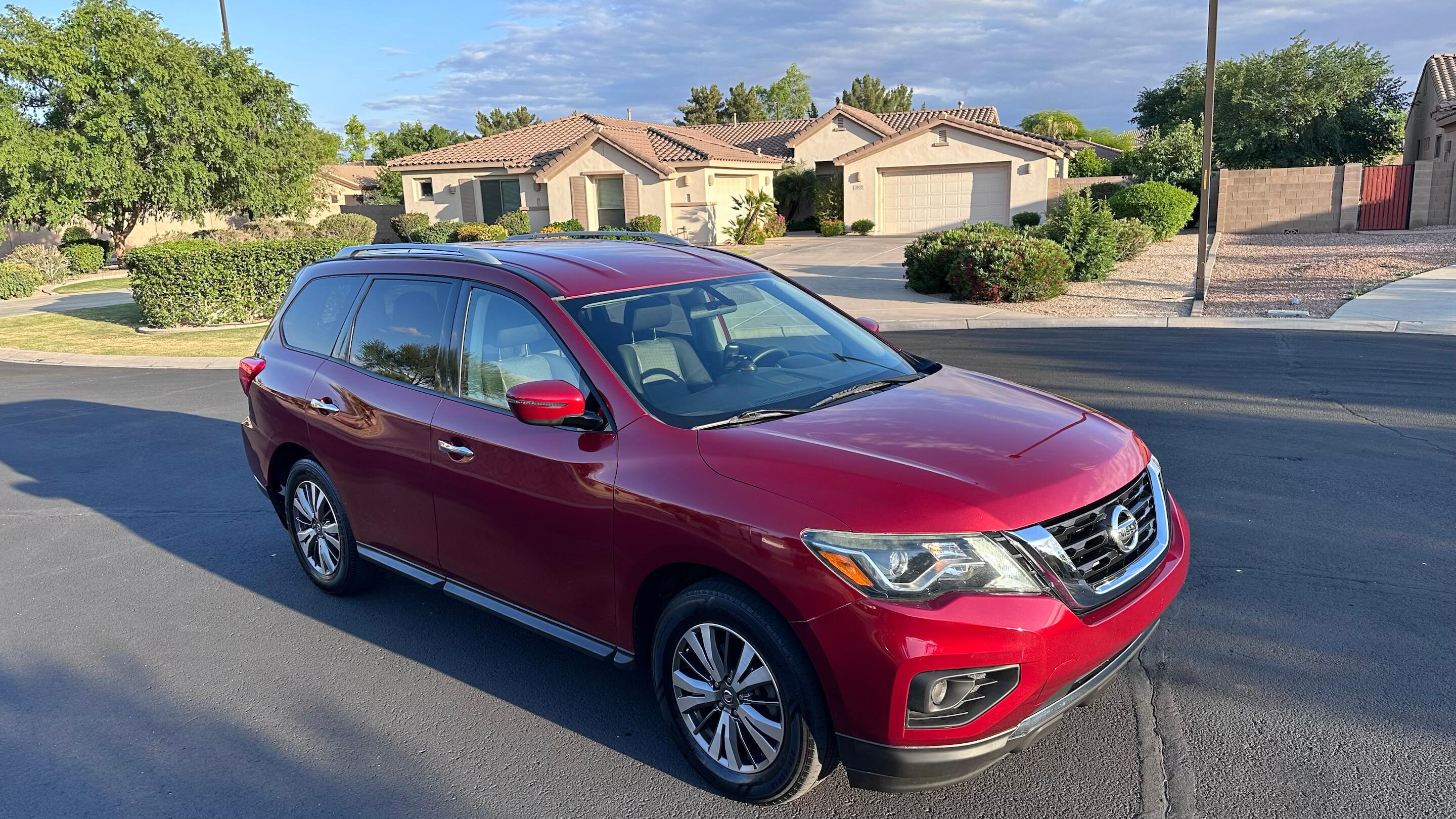 Nissan Pathfinder 2018 in Gilbert, AZ