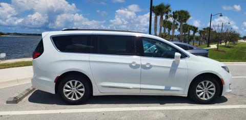 Chrysler Pacifica 2017
