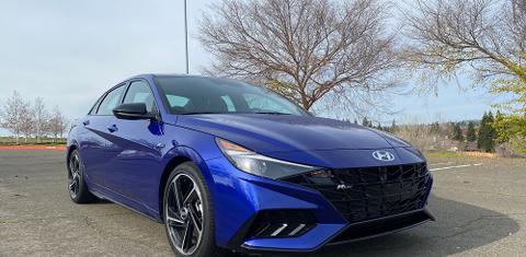 Hyundai Elantra 2022