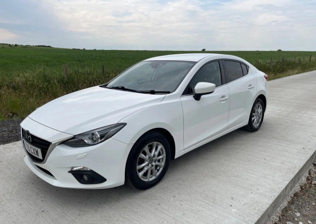 Mazda Mazda3 2015 in London