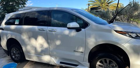 Toyota Sienna 2025