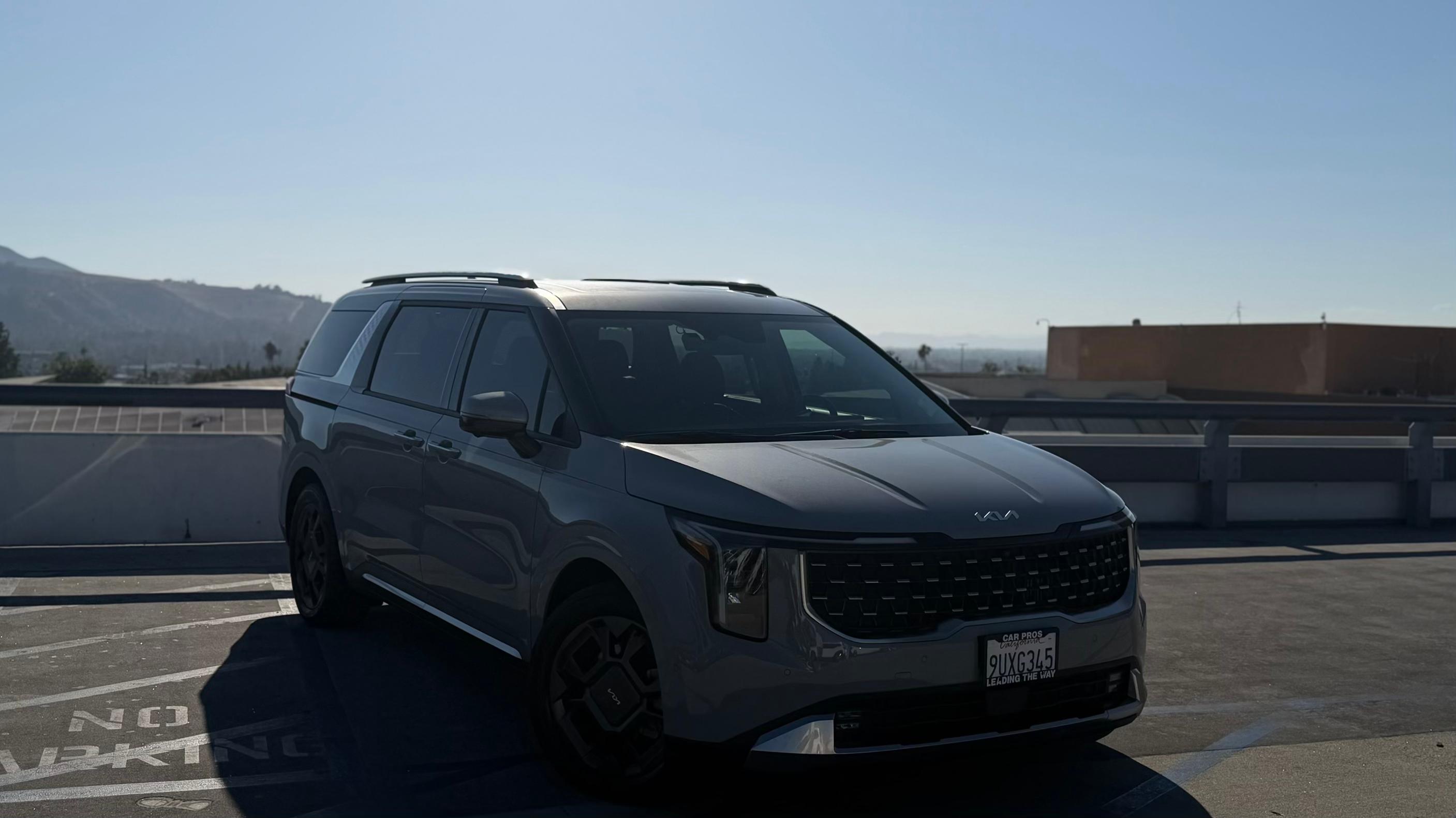 Kia Carnival Hybrid 2026 in Glendale, CA