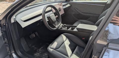 Tesla Model 3 2025