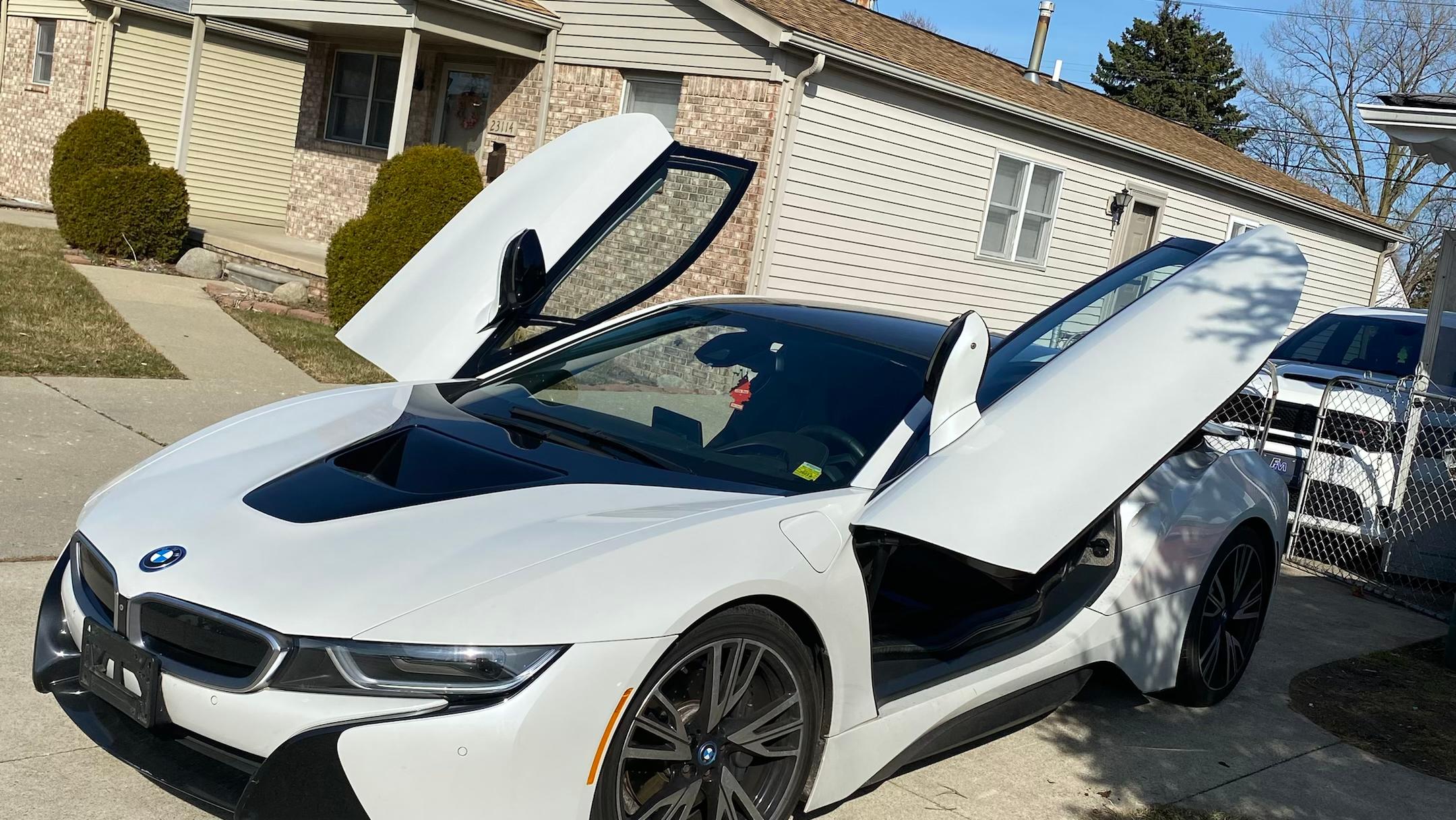 BMW i8 2015 in Eastpointe, MI