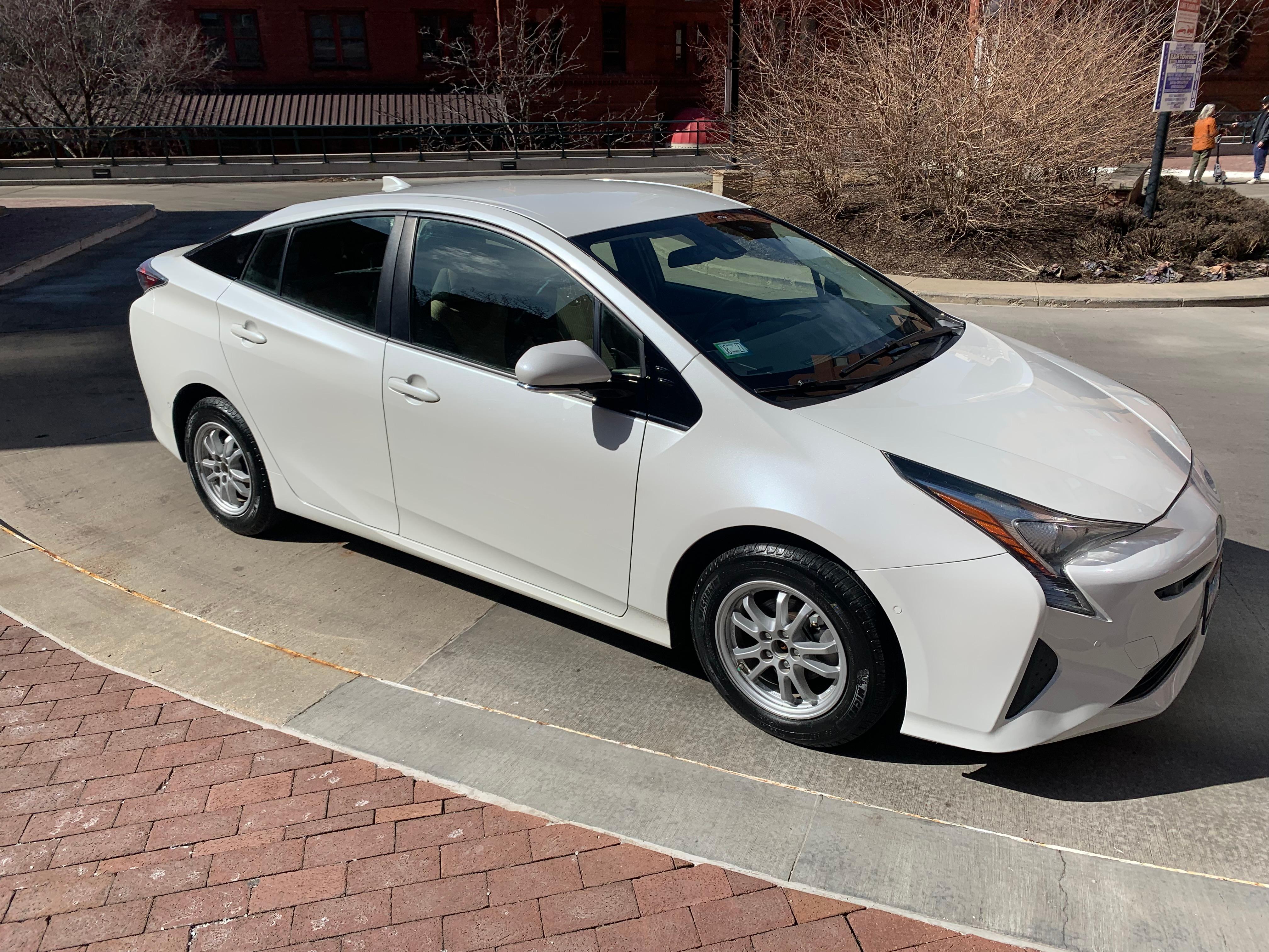 Toyota Prius 2018 in Chicago, IL