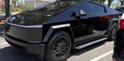 Tesla Cybertruck 2024