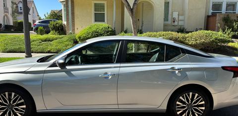 Nissan Altima 2024