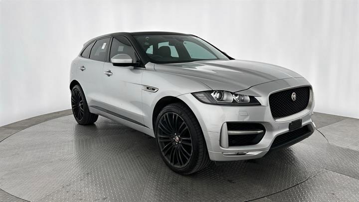 Jaguar F-PACE 2016 in Kingsgrove