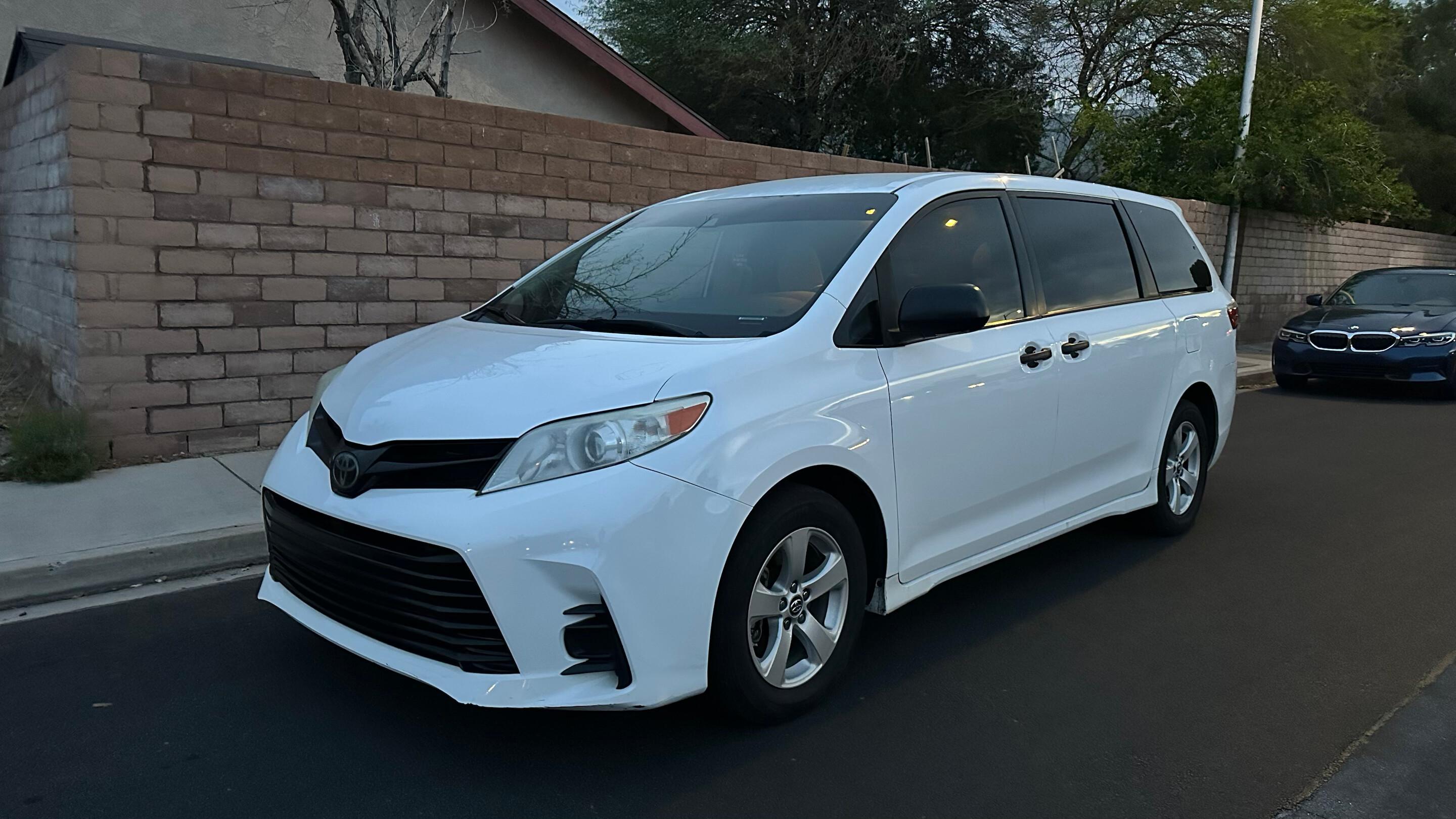 Toyota Sienna 2020 in Las Vegas, NV