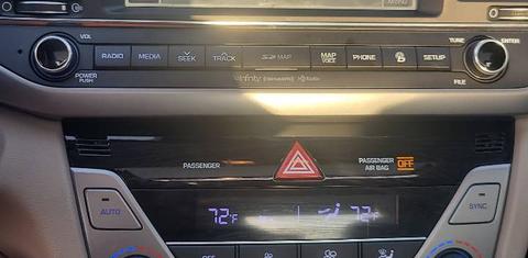 Hyundai Elantra 2017