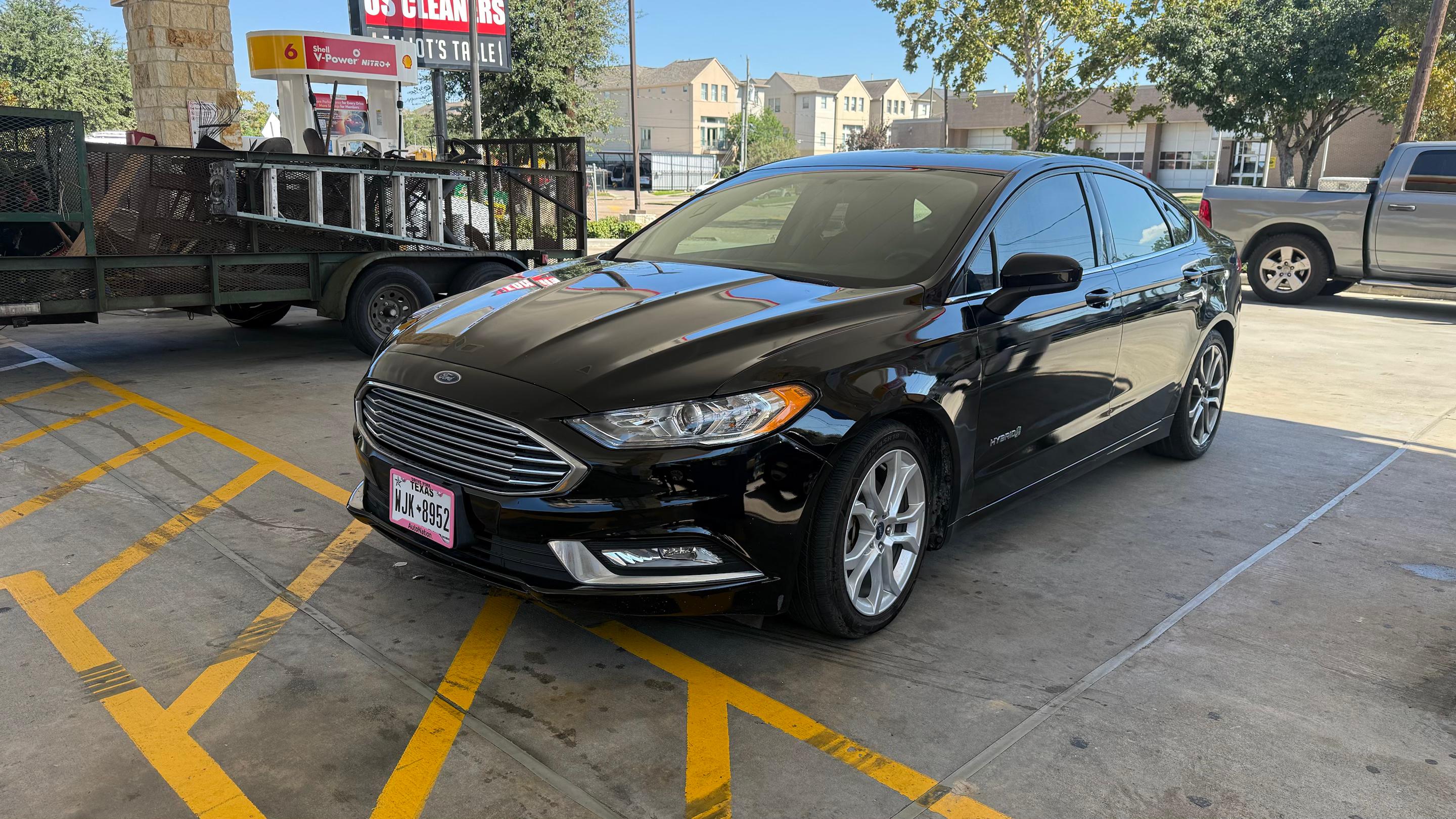 Ford Fusion Hybrid 2017 in 