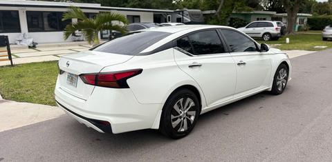 Nissan Altima 2020