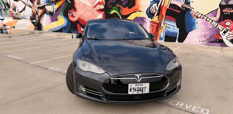 Tesla Model S 2015