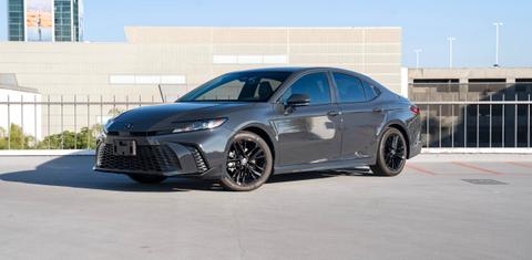 Toyota Camry Hybrid 2025