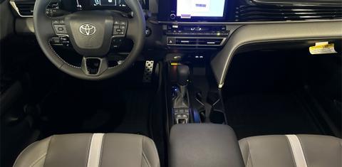 Toyota Camry Hybrid 2025