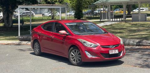 Hyundai ELANTRA 2014