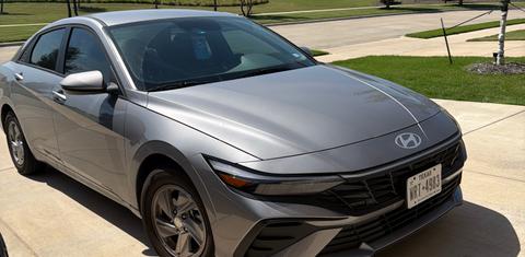 Hyundai Elantra 2025