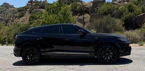 Lamborghini Urus 2021