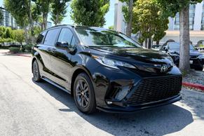 Toyota Sienna 2026 in Burlingame