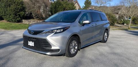 Toyota Sienna 2024