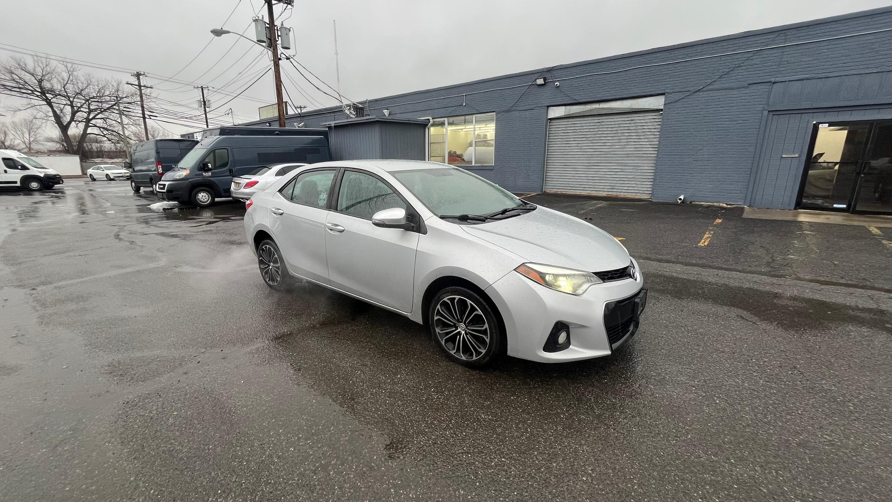 Toyota Corolla 2015 in 