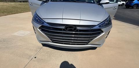 Hyundai Elantra 2019
