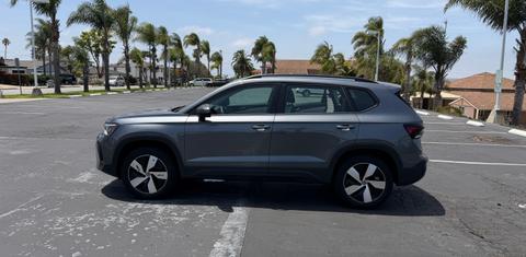 Volkswagen Taos 2025