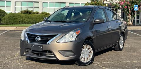 Nissan Versa 2015