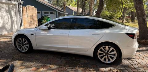 Tesla Model 3 2020