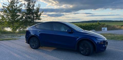 Tesla Model Y 2026