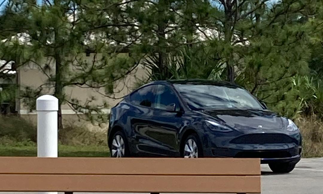 2024 Tesla Model Y in Miami Gardens