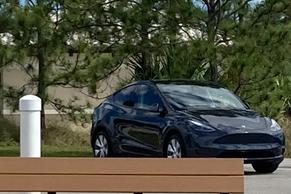 Tesla Model Y 2024 in Miami Gardens
