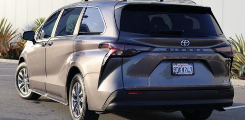 Toyota Sienna 2023
