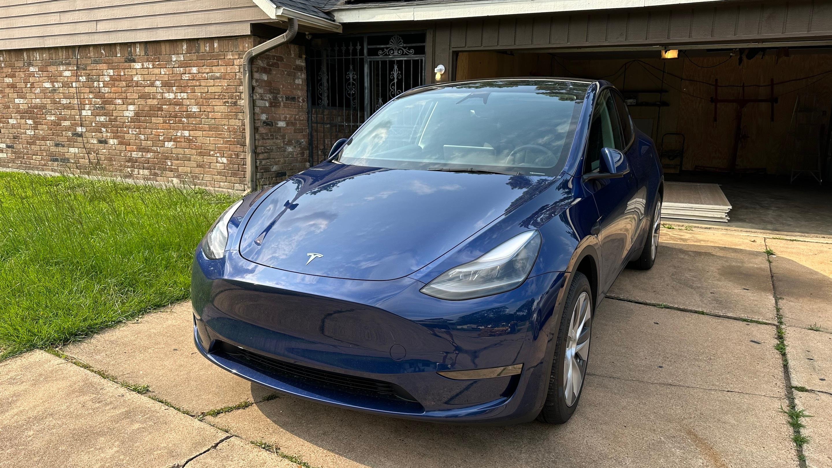 Tesla Model Y 2024 in Houston, TX