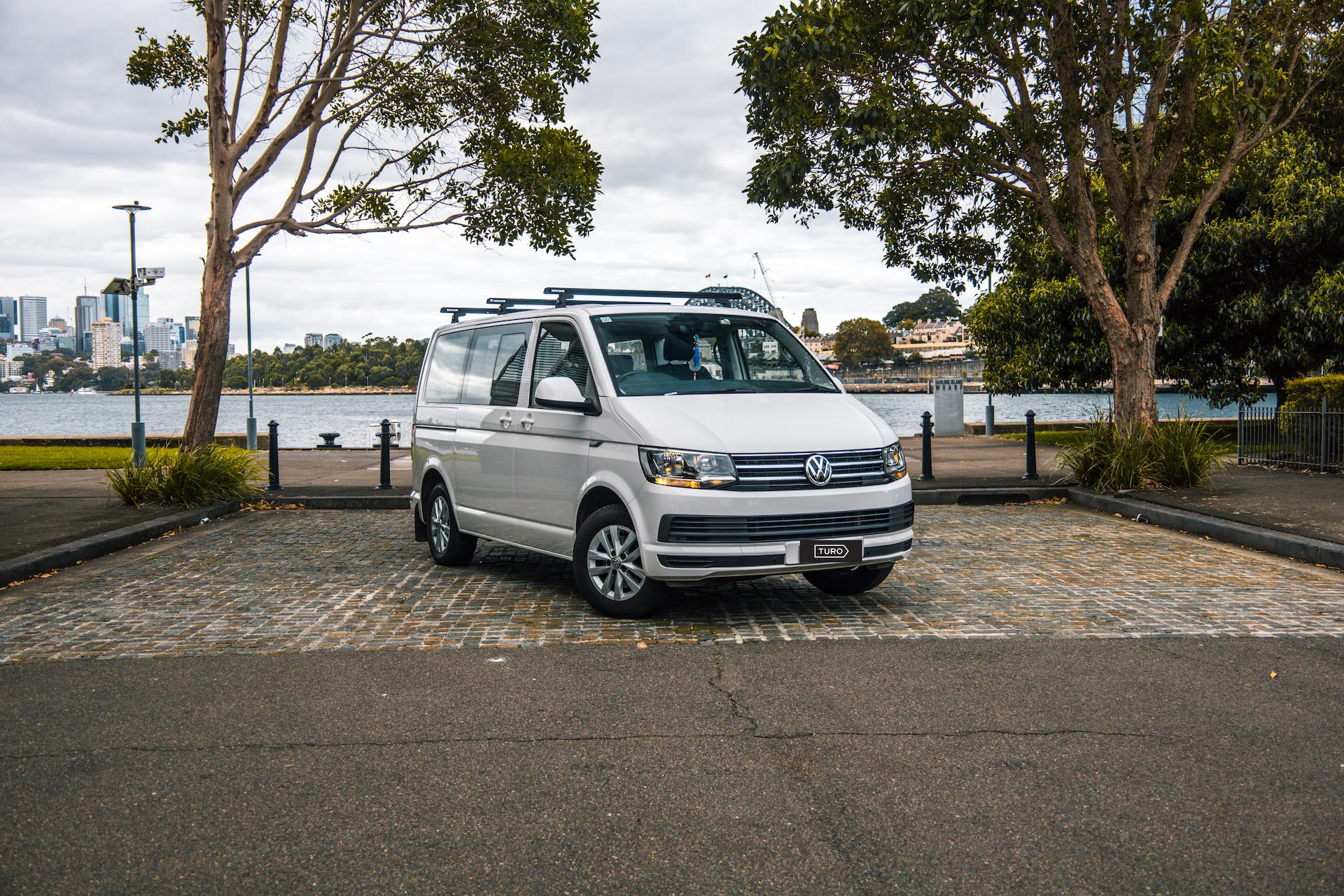 Volkswagen MULTIVAN 2018 in Lakemba