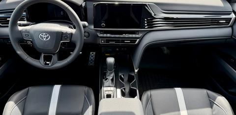 Toyota Camry Hybrid 2025