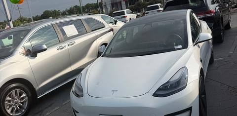 Tesla Model 3 2023