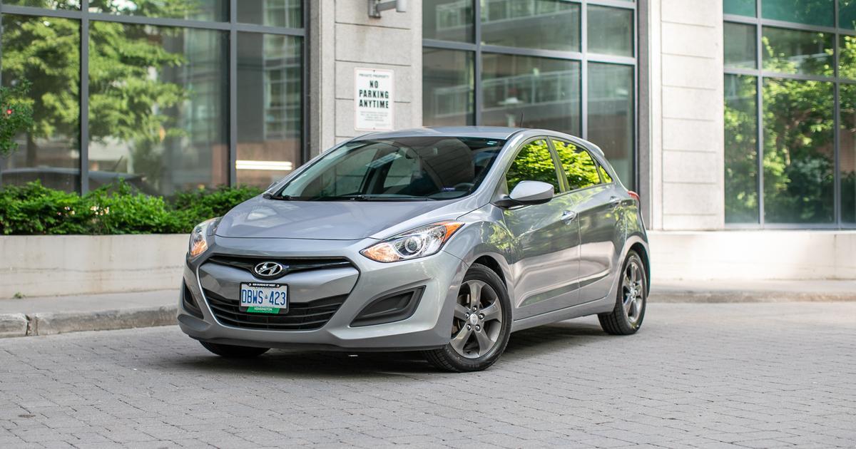 Hyundai Elantra GT 2015 rental in Toronto, ON by Yifan F. | Turo
