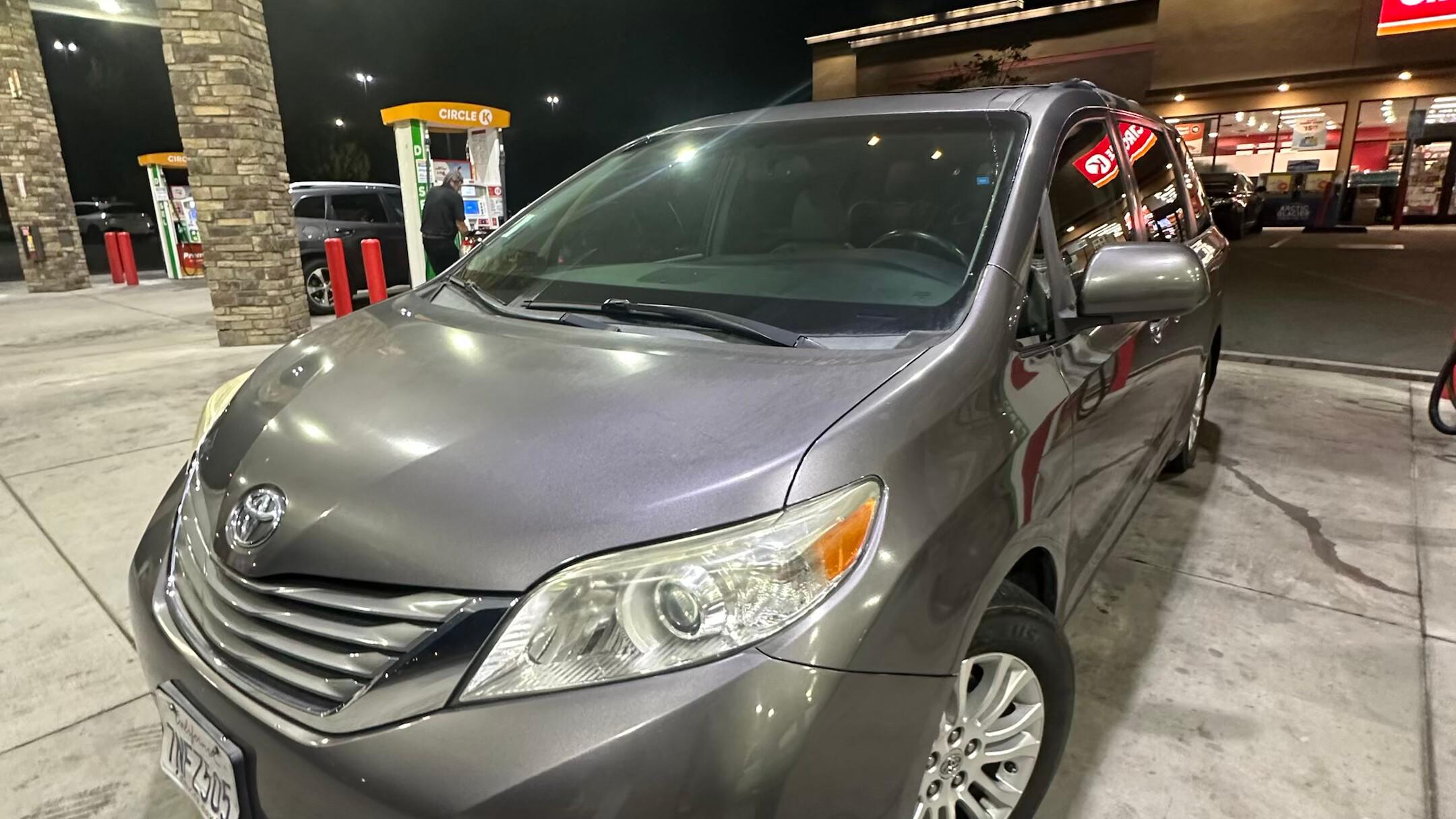 Toyota Sienna 2015 in Corona, CA