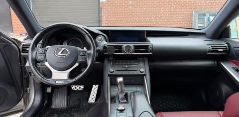 Lexus IS 2019