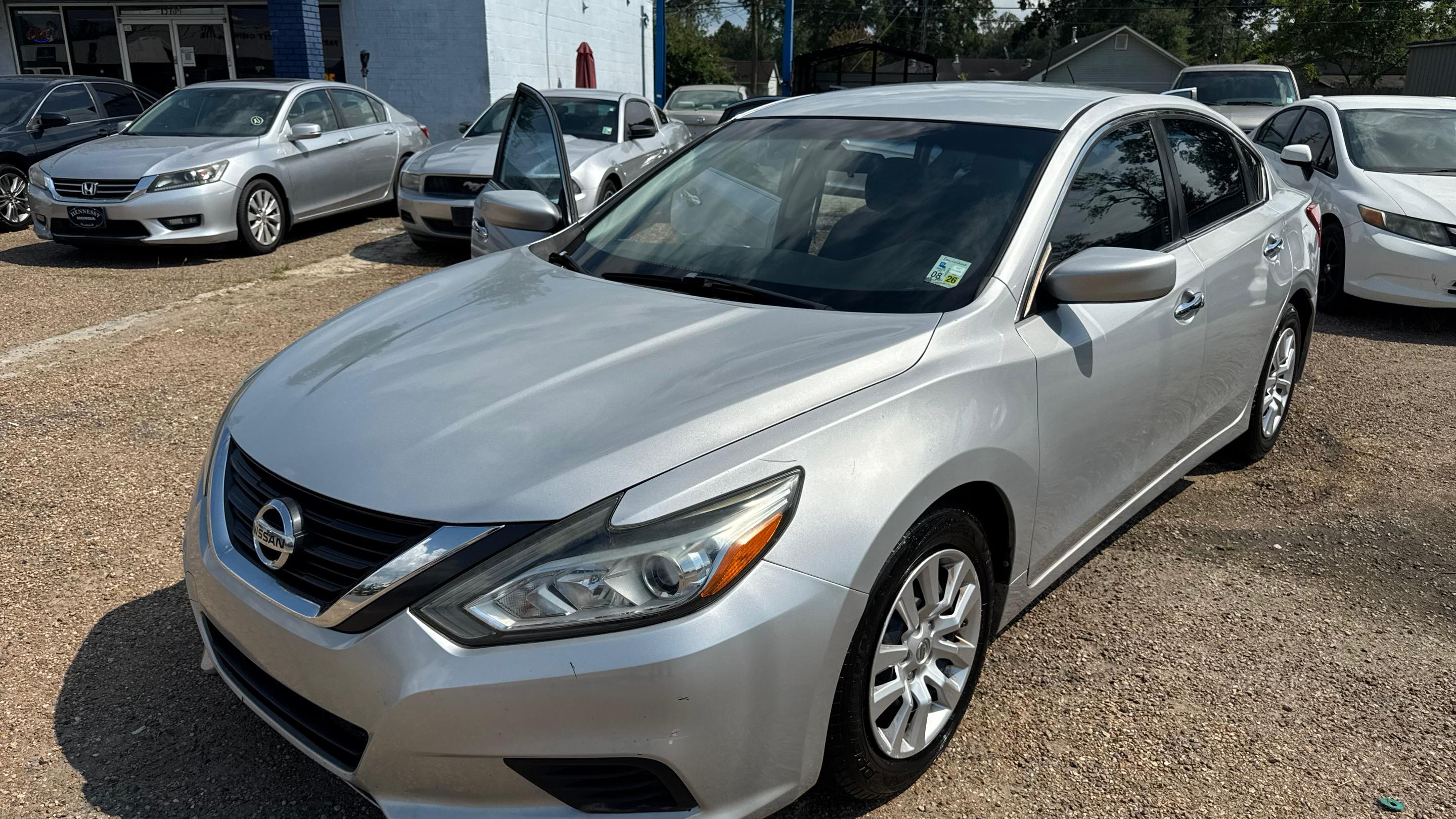 Nissan Altima 2016 in Baton Rouge, LA