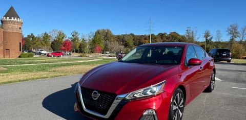 Nissan Altima 2021