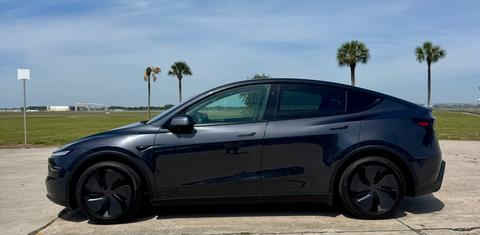 Tesla Model Y 2026