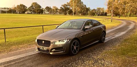 Jaguar XE 2019